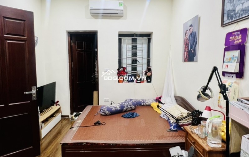 Nhà ngõ phố Thái Hà, ngõ xe ba gác, căn góc - siêu thoáng, 31m2, MT5m, 8.25tỷ